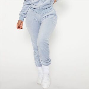 Fashion nova velvet sweatpants